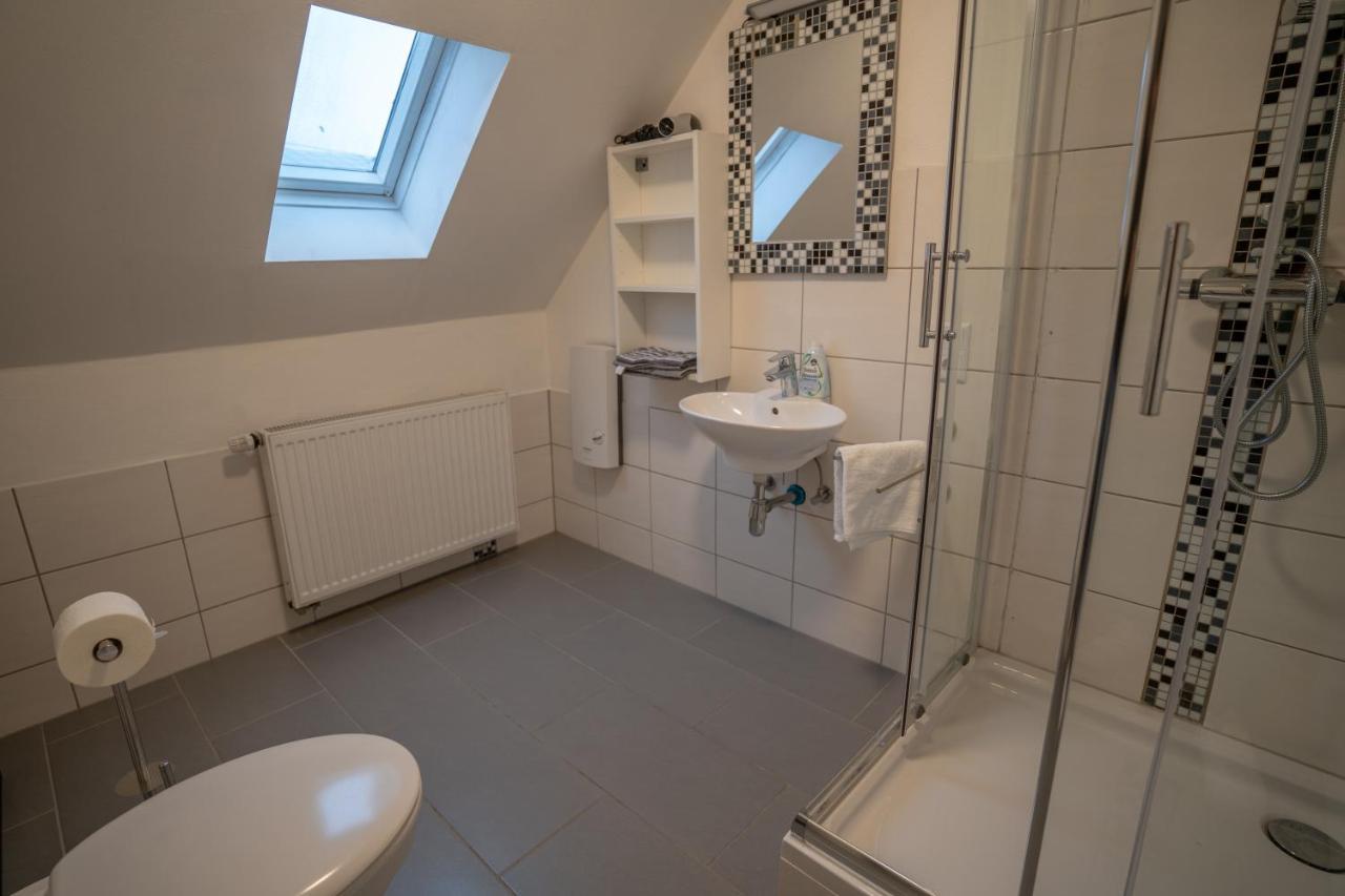 4-zimmer Haus, 2-baeder 140qm Bis Zu 11 Personen Dom wakacyjny
